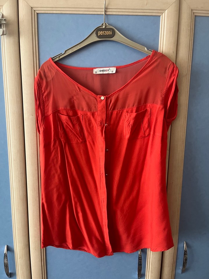 Parlak Kırmızı Düğmeli gömlek - Görsel 2