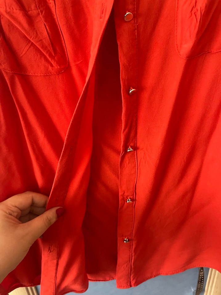 Parlak Kırmızı Düğmeli gömlek - Görsel 3