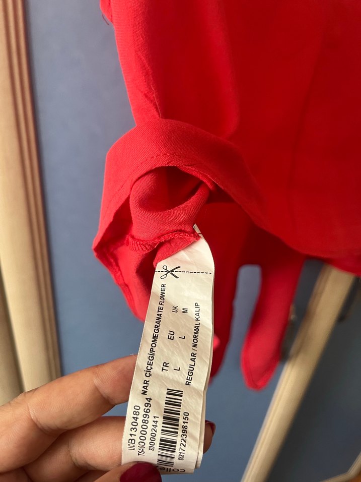 Fulya  yuvarlak Yaka Kısa Kollu  Bluz - Görsel 4