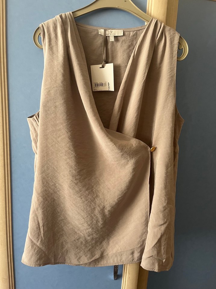 Ofis şıklığı gömlek - Görsel 4