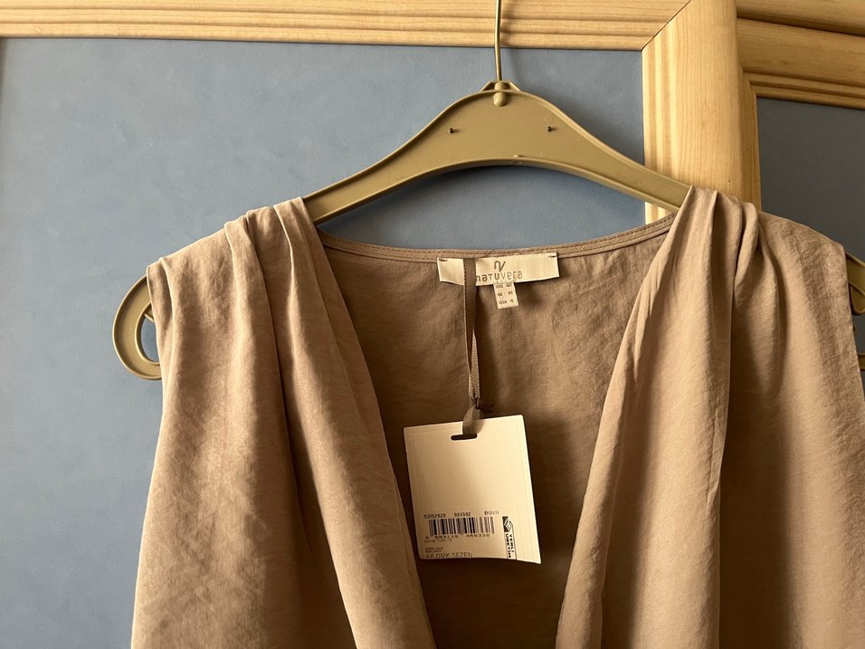 Ofis şıklığı gömlek - Görsel 5