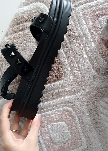 39 Beden siyah Renk sandalet