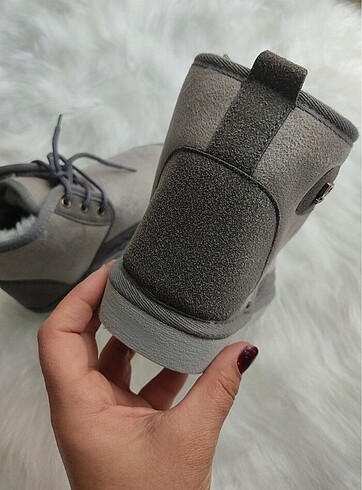40 Beden gri Renk Bot ugg