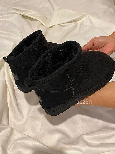 38 Beden siyah Renk Ugg ultra mini siyah