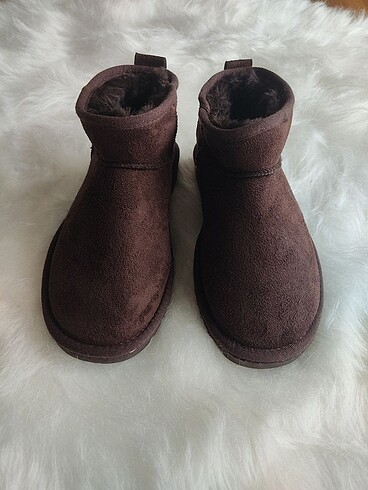 Ugg bot