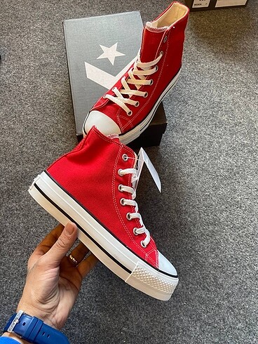 Converse kırmızı