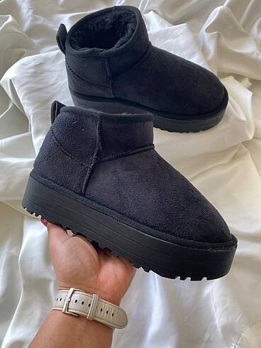 Ugg platform