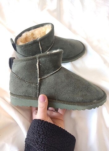 Ugg bot