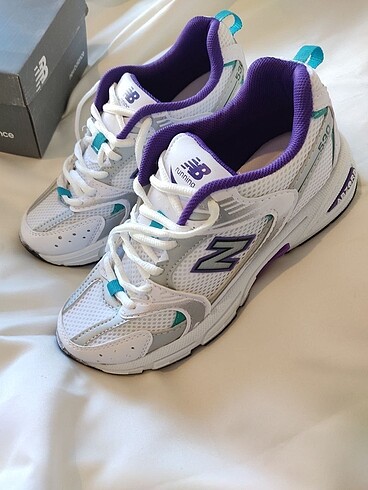 37 Beden mor Renk New balance