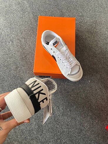 41 Beden Nike blazer