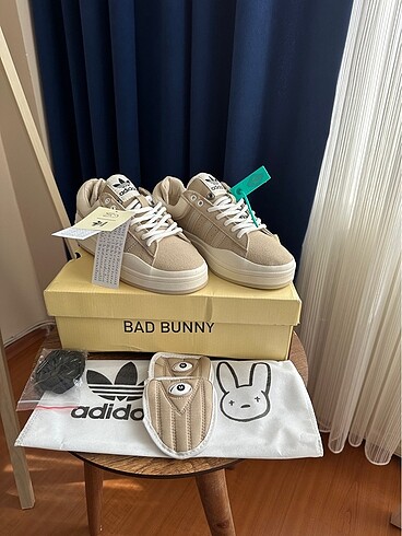 Adidas Bad bunny
