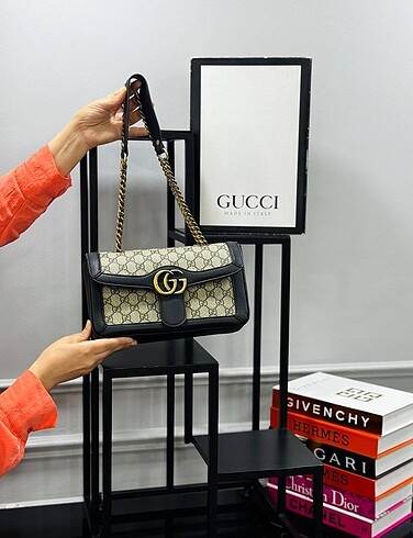  Beden siyah Renk GUCCİ MORMONT