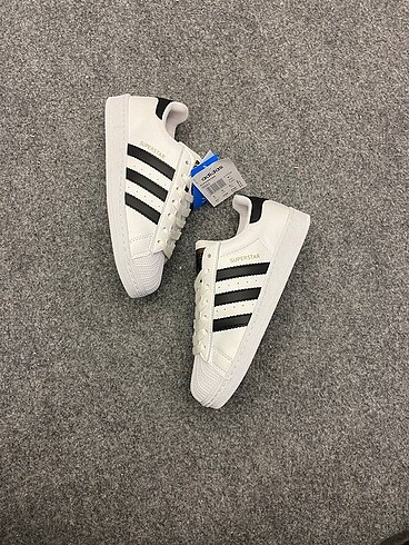 Adidas süperstar