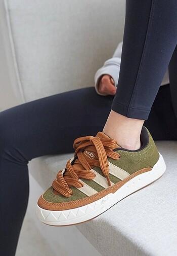 Adidas ADEMATİC