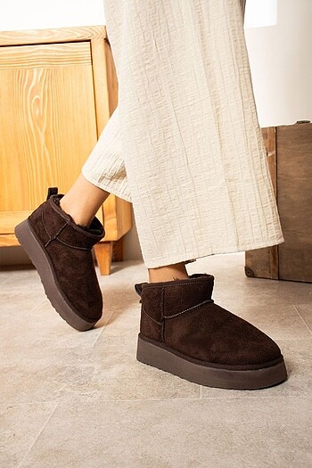 Ugg mini platform