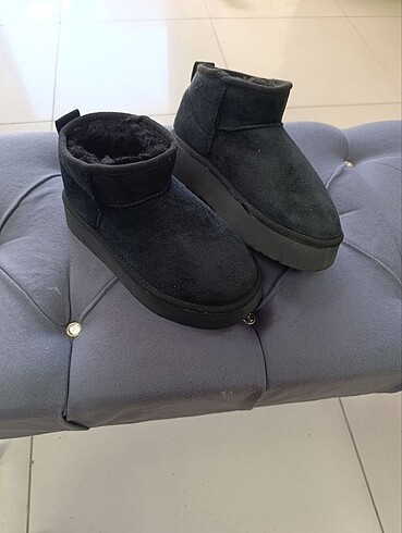 Ugg platform