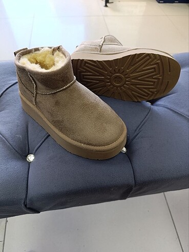 Ugg Bot platform ugg