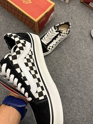 39 Beden Vans dama