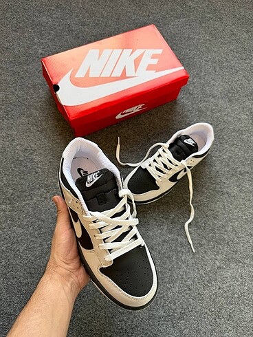 Nike Reserve panda