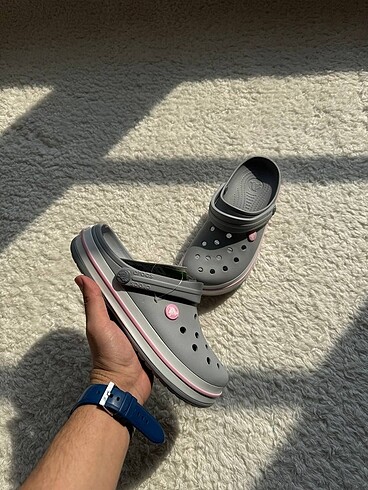 39 Beden Gri Crocs