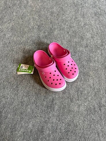 37 Beden Crocs