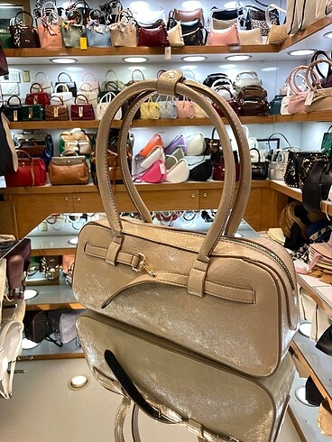 Bershka Kol çantası