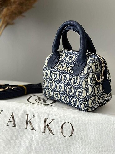 Vakko Vakko