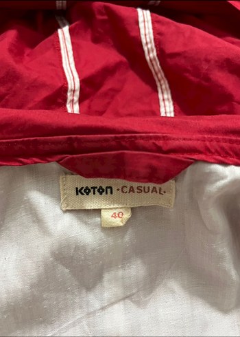 Büzgülü Kırmızı Kapüşonlu Yağmurluk - Görsel 6