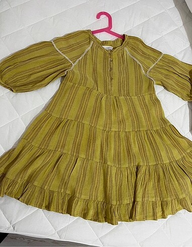Zara 13-14 etiketli ama 10-11 yaş için daha uygun