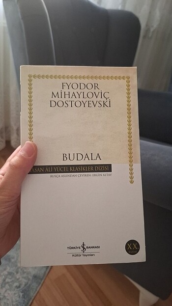  Dostoyevski budala 