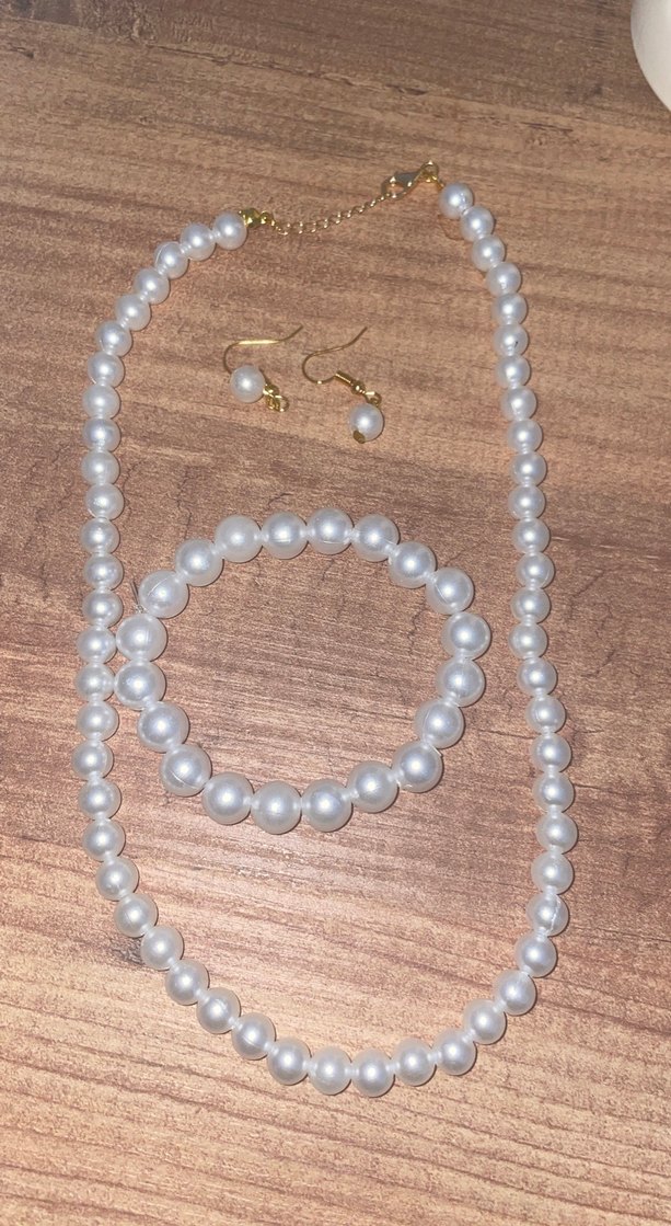 Beyaz Boncuklu Midi Kolye ve Küpe Seti - Görsel 2