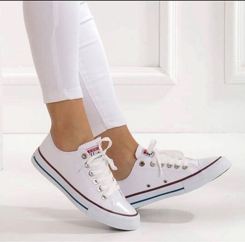 Beyaz Kısa Converse