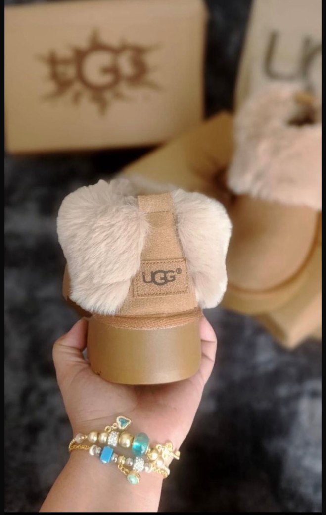 UGG  Peluşlu Süet Bot — görsel 3/4