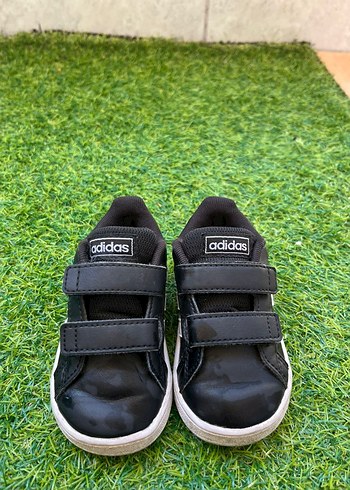 Adidas Siyah Erkek Çocuk Cırtlı Spor Ayakkabı