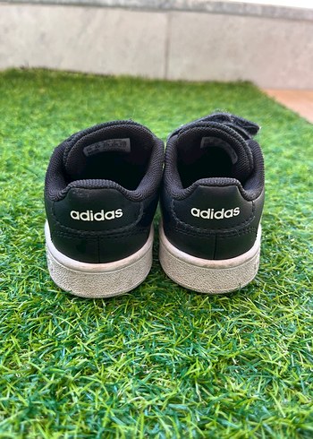 20 Beden Adidas Siyah Erkek Çocuk Cırtlı Spor Ayakkabı