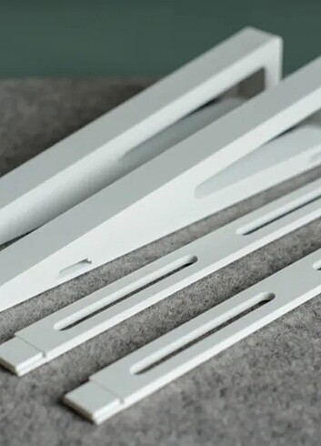 Beden Renk Dekoratif Laptop Standı