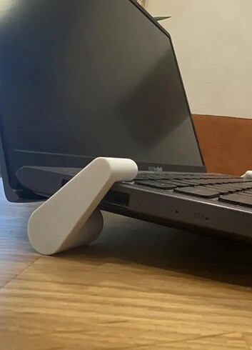 Minimal Laptop Standı 