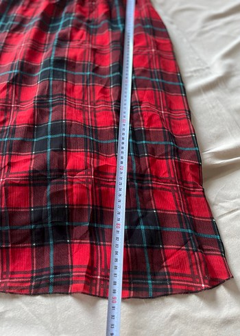 Kırmızı Kareli ip askılı elbise - Görsel 4