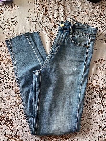 Stradivarius Stradivarius yırtık jean
