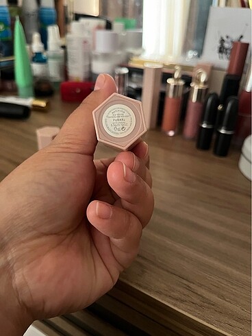 Beden Fenty beauty stick highlighter purrrl rengi