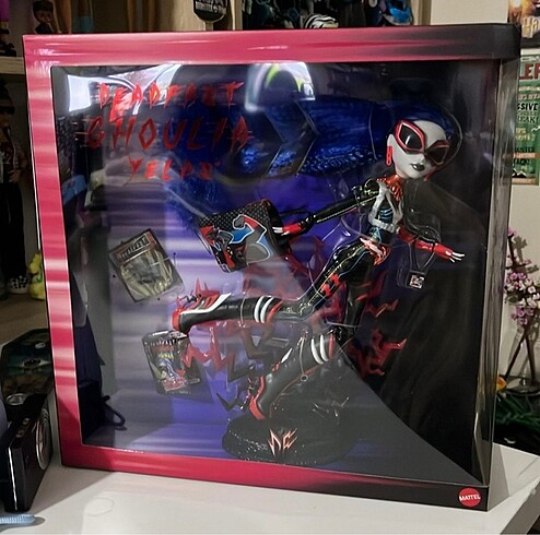 monster high deadfast ghoulia yelps
