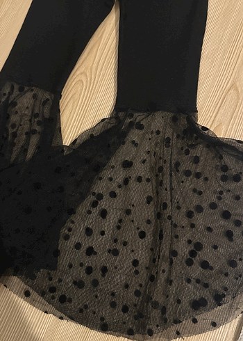 Kız Çocuk Siyah Fırfırlı Dar Kesim Pantolon - Görsel 2