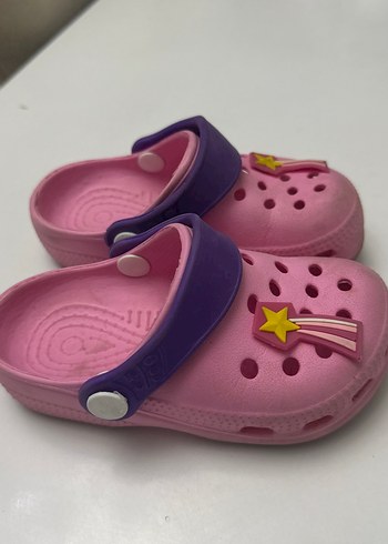 Kızlar için pembe bağcıklı terlik - Görsel 2