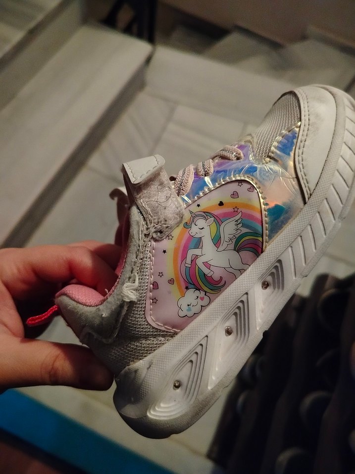 Kız Çocuk Unicorn Desenli Cırt Cırtlı Spor Ayakkabı - Görsel 4