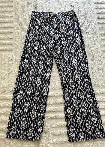 Lacivert Bohem Dantel Detaylı Geniş Paça Pantolon
