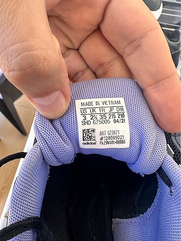 Adidas spor ayakkabı