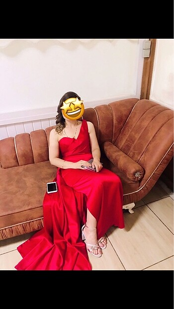 Saten kırmıZı abiye elbise tek omuz