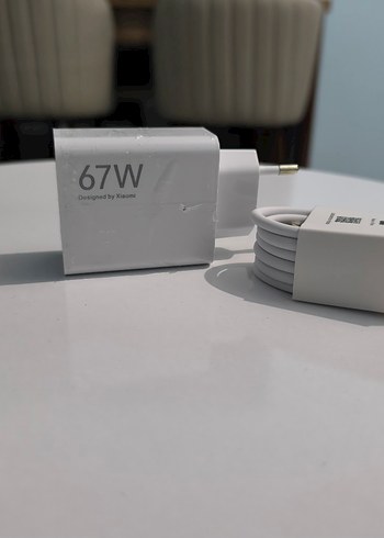 Xiaomi 67W Beyaz Telefon Şarj Cihazı