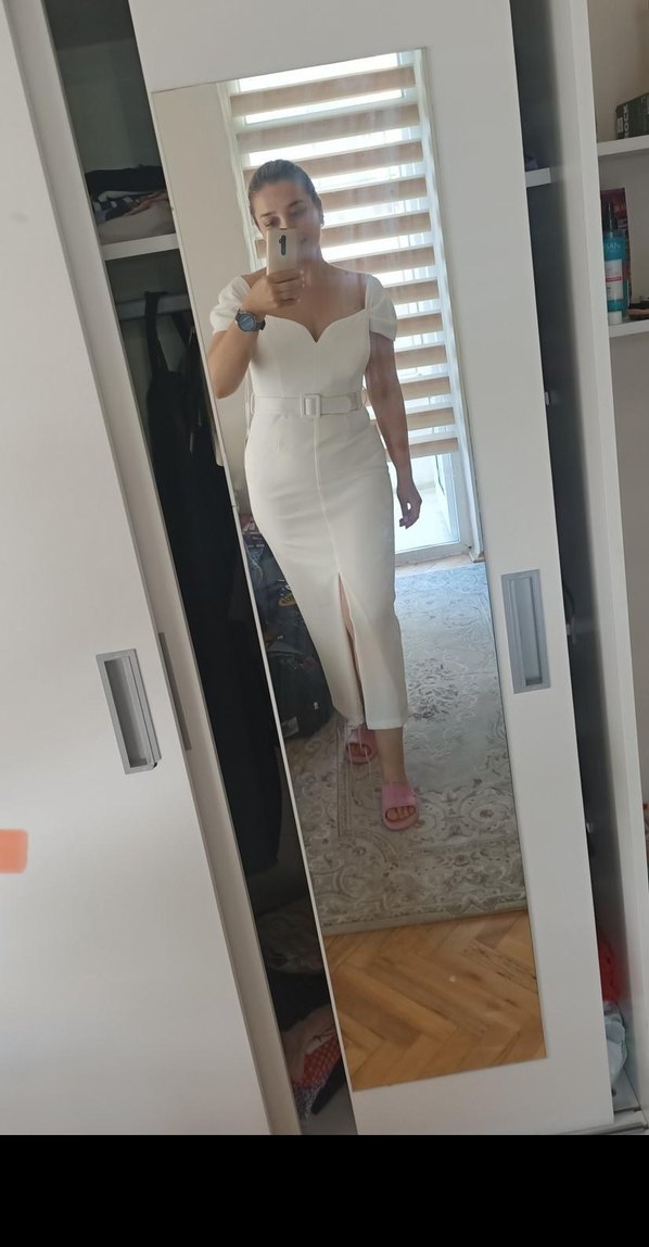 Beyaz Straplez Uzun Elbise Kemerli 1 kere nişan için giyildi - Görsel 3