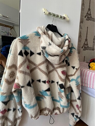 l Beden beyaz Renk Kısa Sweatshirt kazak
